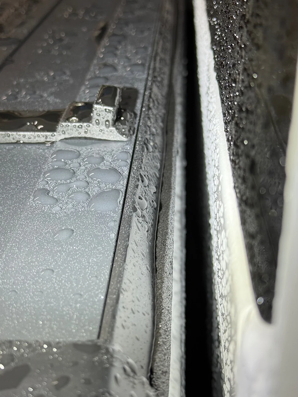 Ford Ranger Leer HF650M Leakage IMG_0461