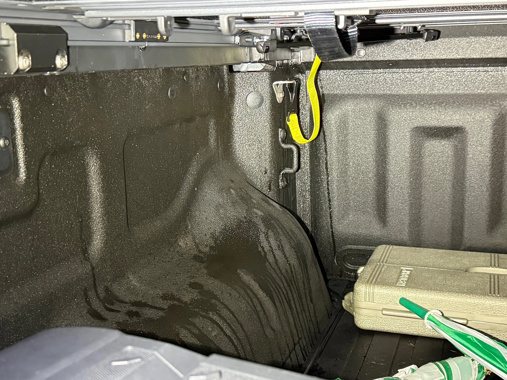 Ford Ranger Leer HF650M Leakage IMG_0458