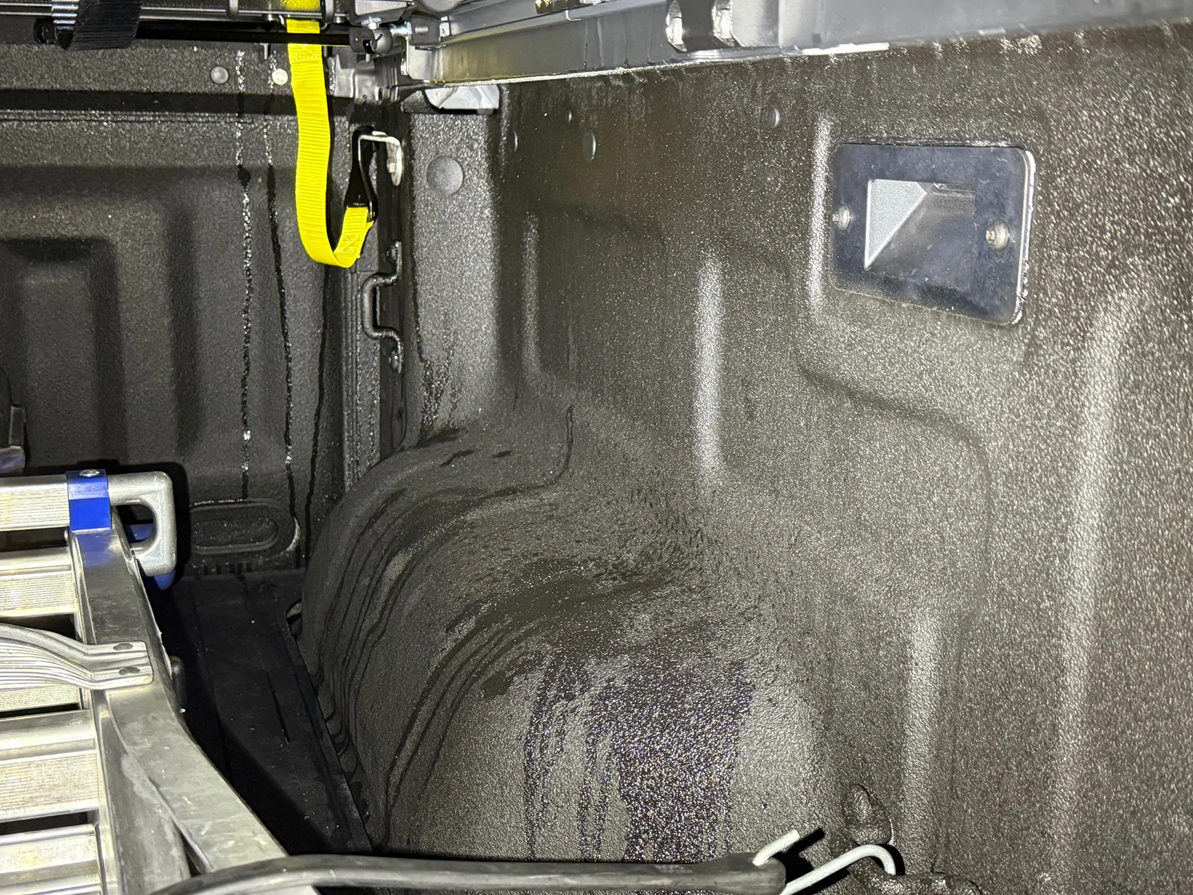 Ford Ranger Leer HF650M Leakage IMG_0457