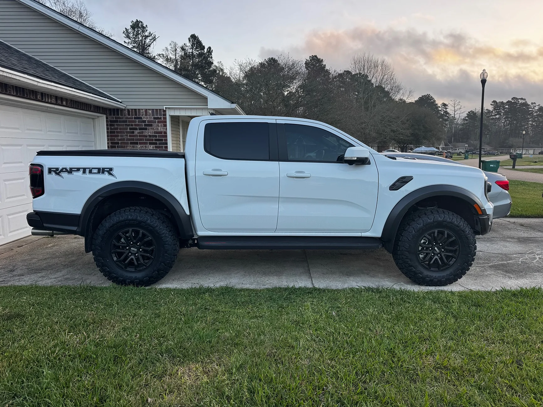Ford Ranger Raptor stock wheels and 35s? *UPDATED* IMG_1612
