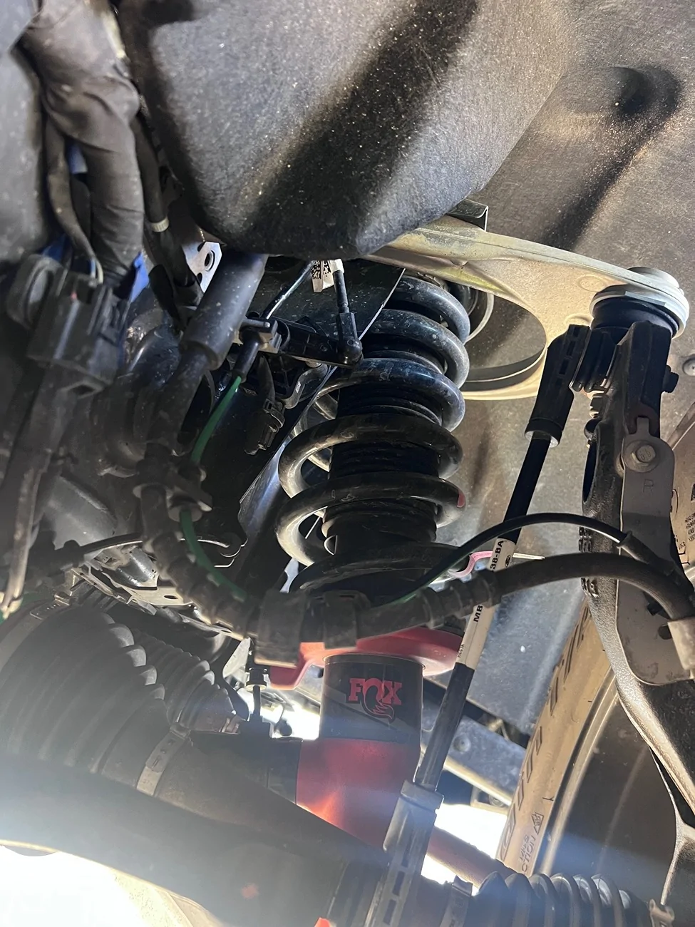 Ford Ranger Front Fox Shocks' springs are off-centered IMG_6333