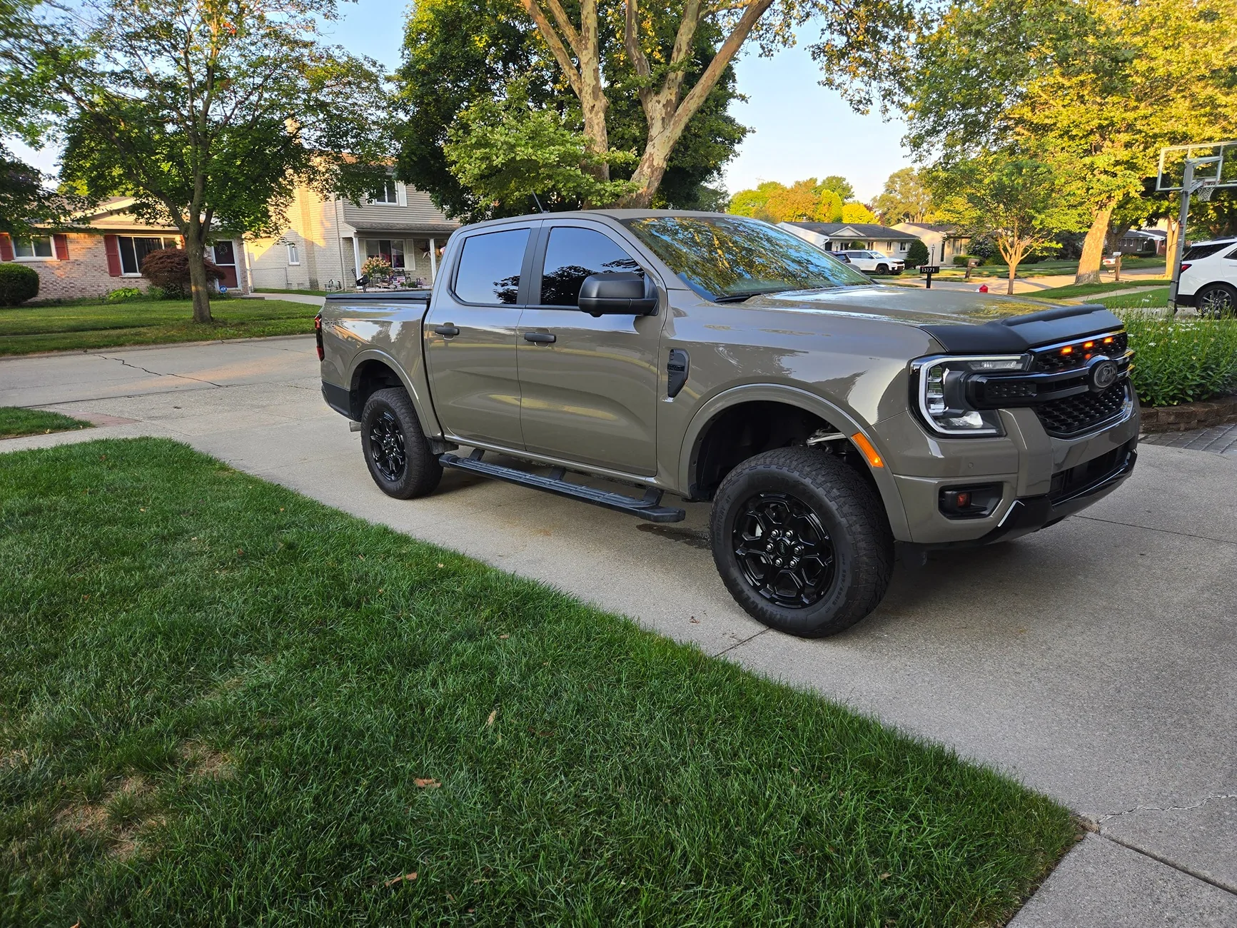 Ford Ranger 2025 Marsh Gray XLT 2.7L build 2233
