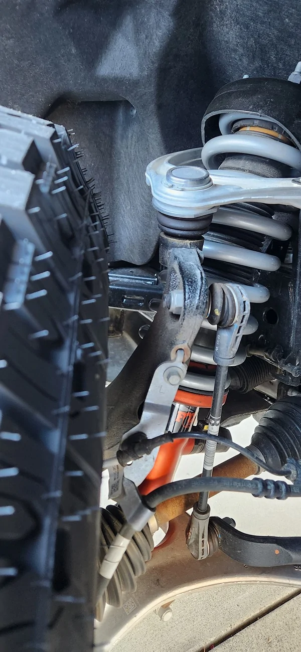 Ford Ranger Installed Eibach Springs on Ranger Raptor (Before / After Height Measurements) 20260311_082845