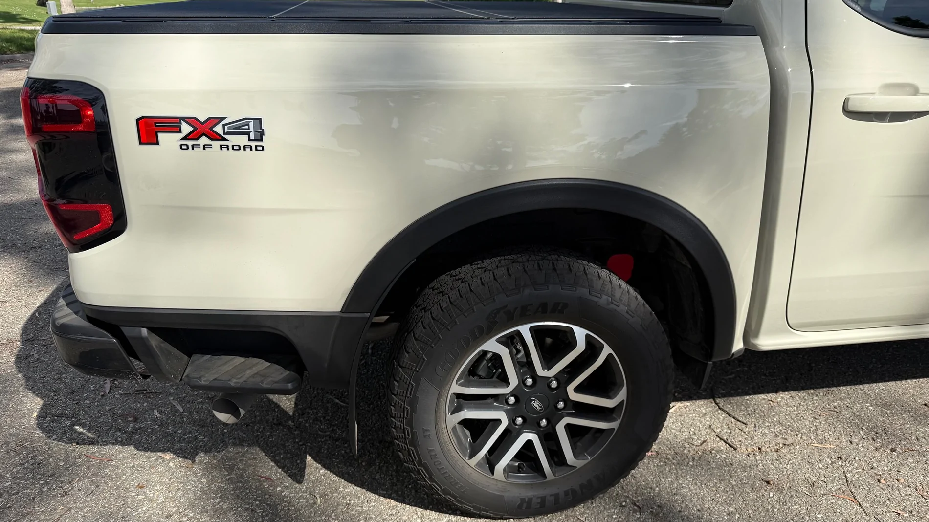 Ford Ranger Sand Lariat FX4 - and minor updates IMG_2074