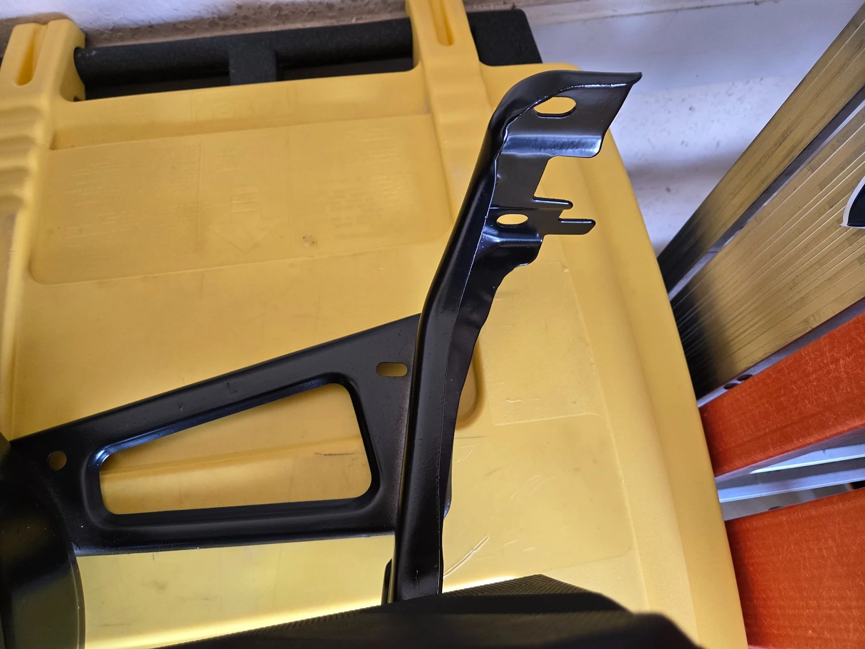 Ford Ranger Installing bed side steps on Ranger XL / XLT - DIY instructions 20260315_103726