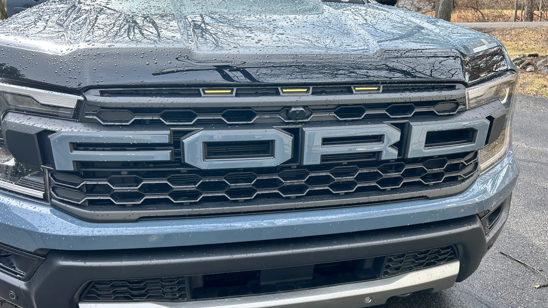 Ford Ranger Hood deflector IMG_5437
