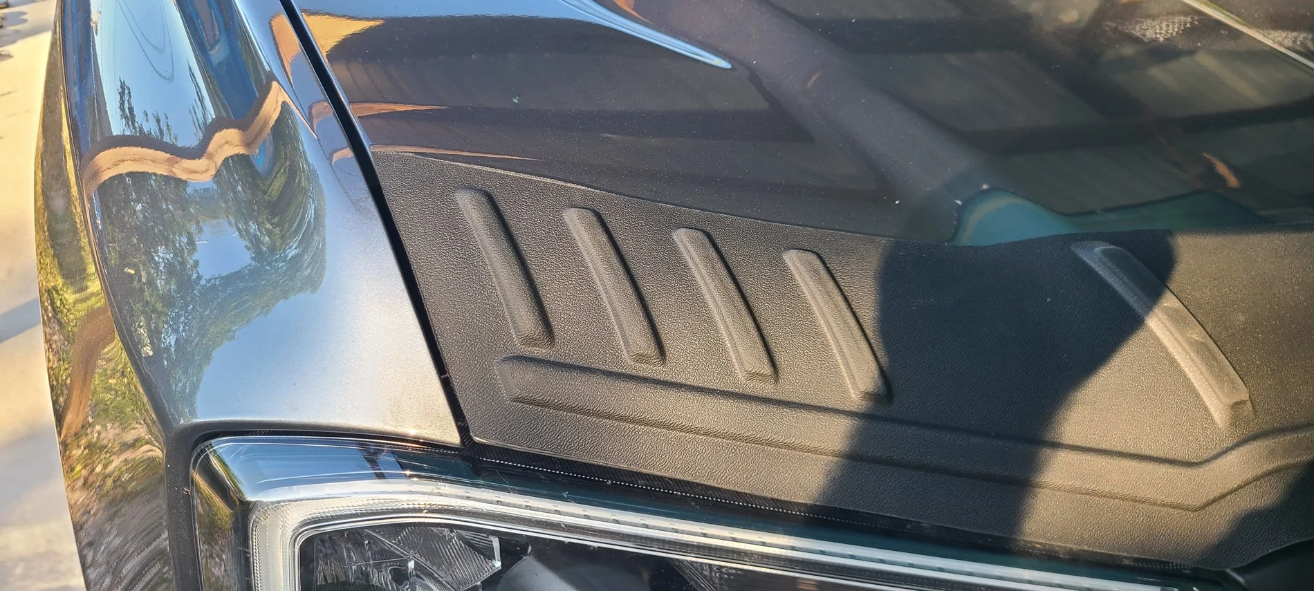 Ford Ranger TripleAliners new hood rock/bug deflector 20260320_182311