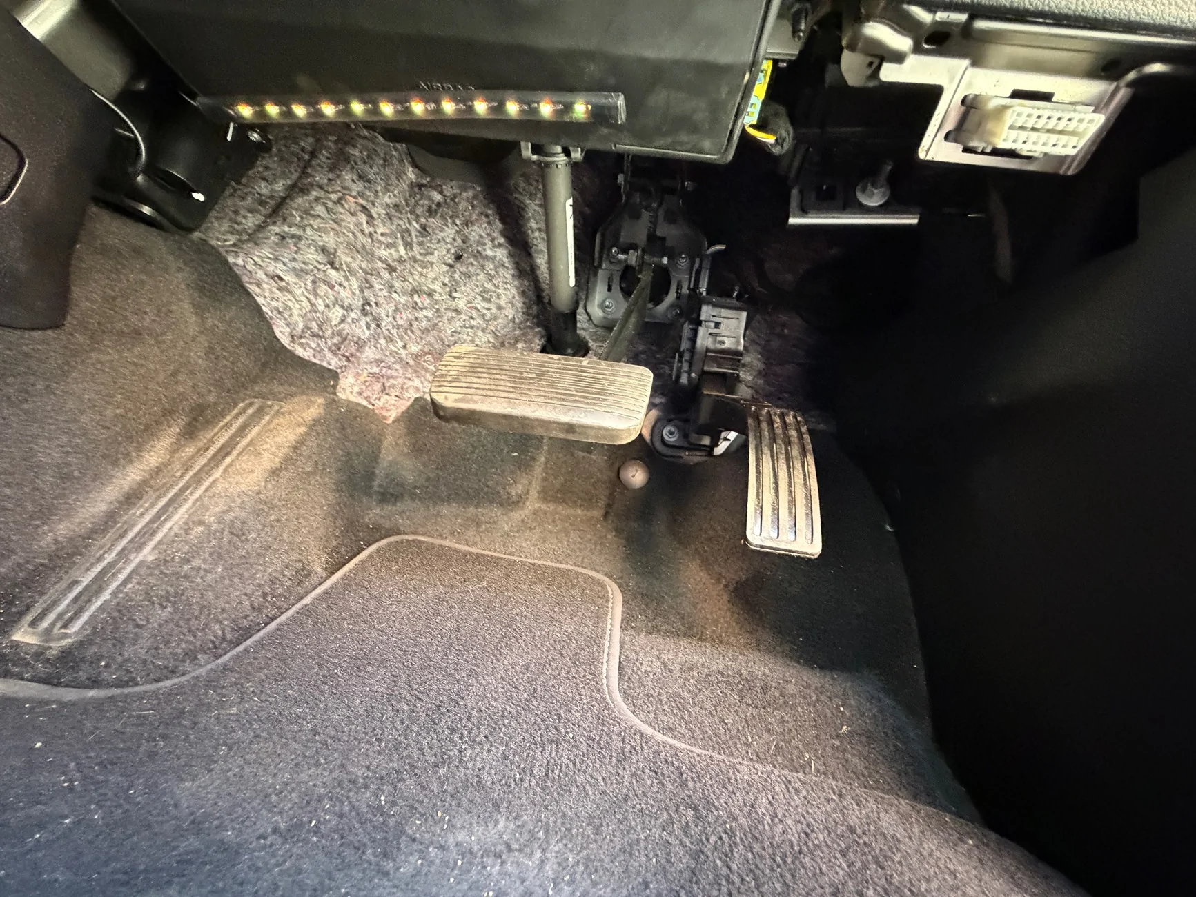 Ford Ranger Gearbox Clunk When Going Between P &R/D IMG_1334