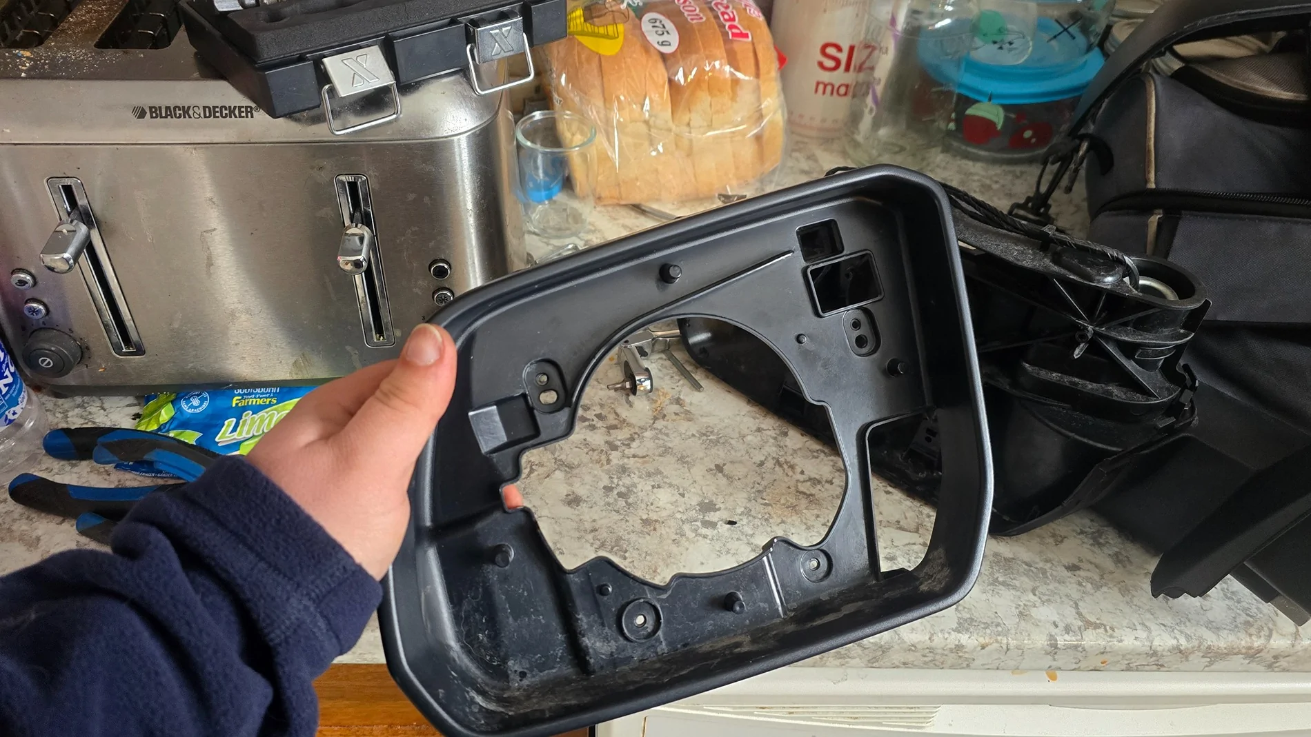 Ford Ranger Adding heated Mirrors to XLT 20260225_112243