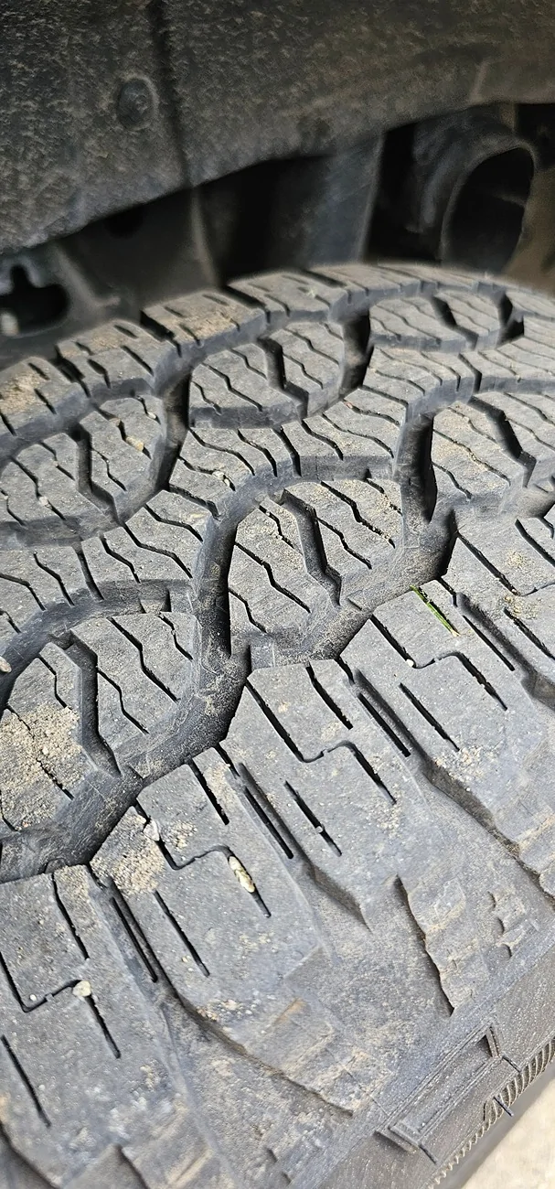 Ford Ranger Factory Lariat 18" Wheels and 255/65r18 Goodyear Wrangler tires 20260324_143617