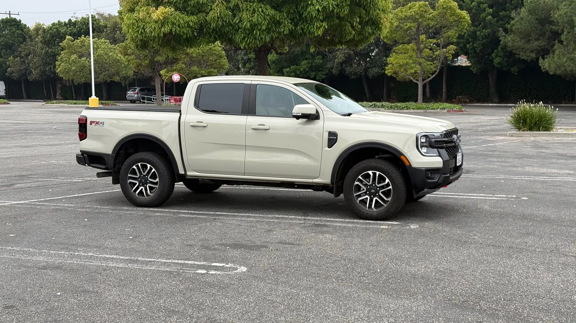 Ford Ranger Desert Sand or Carbonized Grey Metallic???  Need to finalize my order. IMG_3725