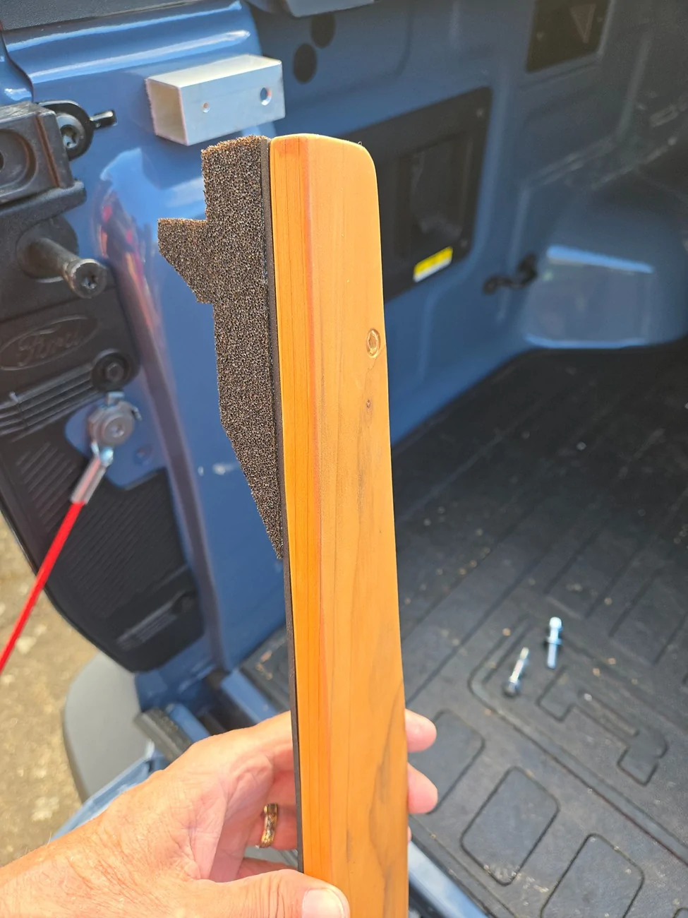 Ford Ranger Waterproofing The Tail Gate – writeup 1000014680