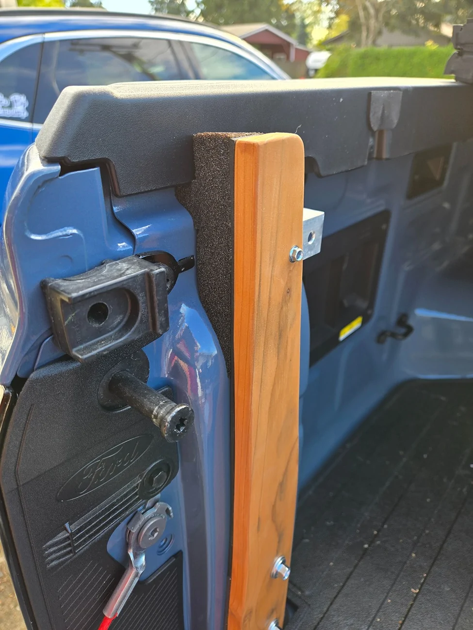Ford Ranger Waterproofing The Tail Gate – writeup 1000014681