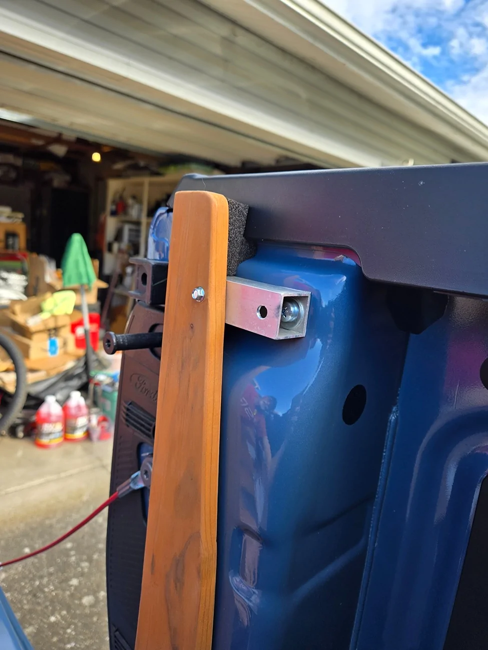Ford Ranger Waterproofing The Tail Gate – writeup 1000014682
