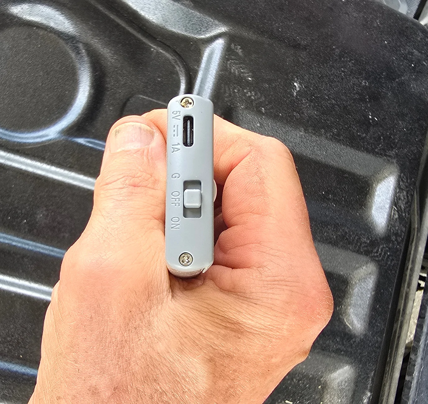 Ford Ranger Cargo/Bed lighting that won't drain your truck battery, No wiring needed. Switch