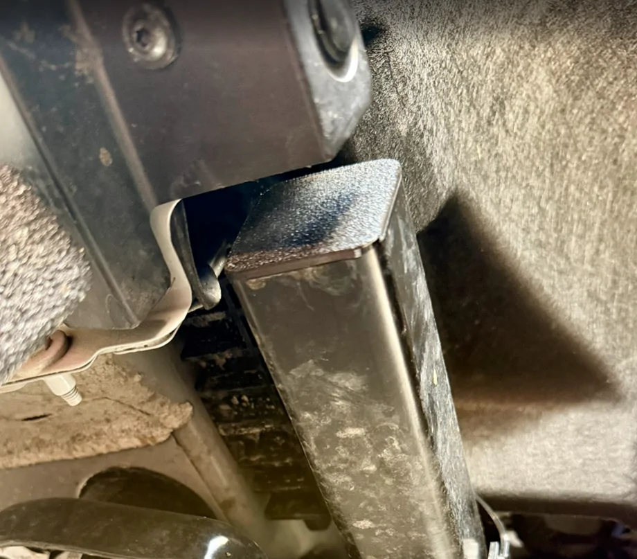 Ford Ranger Anyone know if there is crash bar / frame plugs for Ranger Raptor? ranger_crash_bar_plug_2