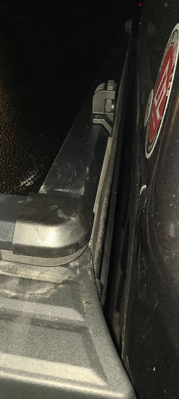 Ford Ranger Inexpensive hard trifold tonneau cover 20260416_212641