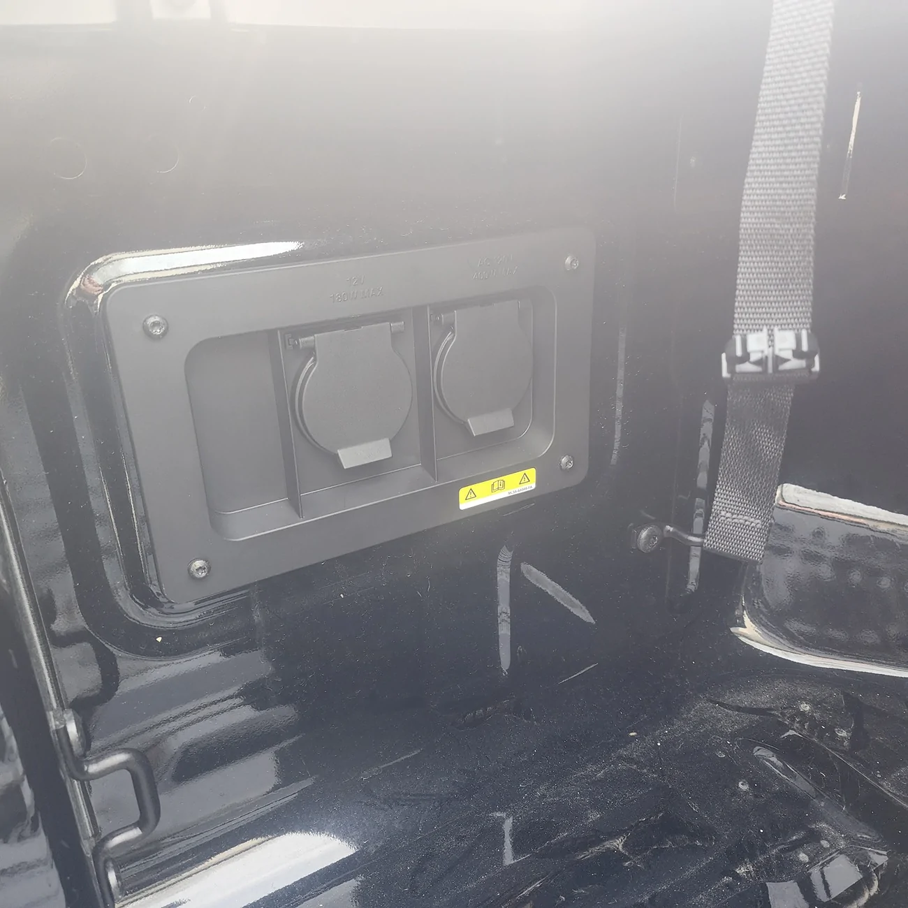 Ford Ranger 2025 Ranger - Bed 12 Volt Outlet - Final Update 20260417_152729