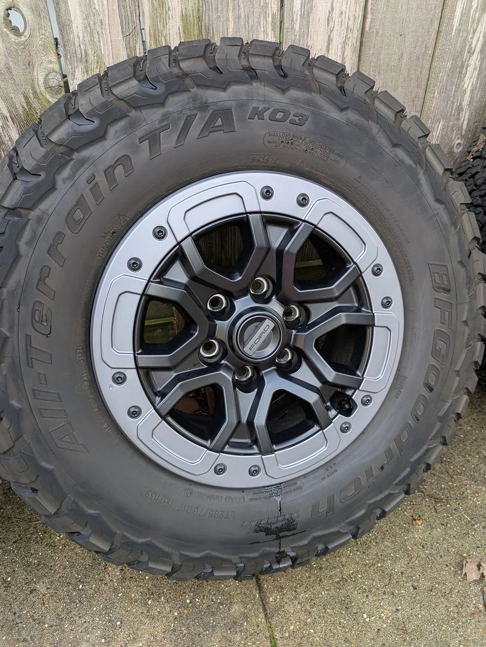 Ford Ranger **PRICE DROP** Ranger Raptor 17” x 8.5” Beadlock Capable Wheelset w/ KO3 Tires – includes OEM TPMS Sensors and Spare Wheel and Tire - Chicago 7