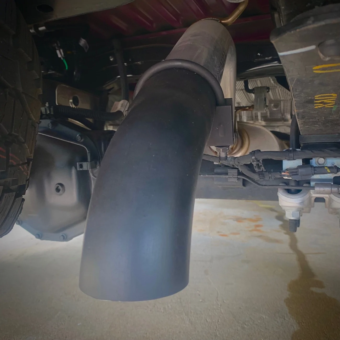 Ford Ranger Modified stock exhaust 2.7 w/ Y-pipe, Magnaflow muffler, cut tailpipe, downturn dump IMG_2958