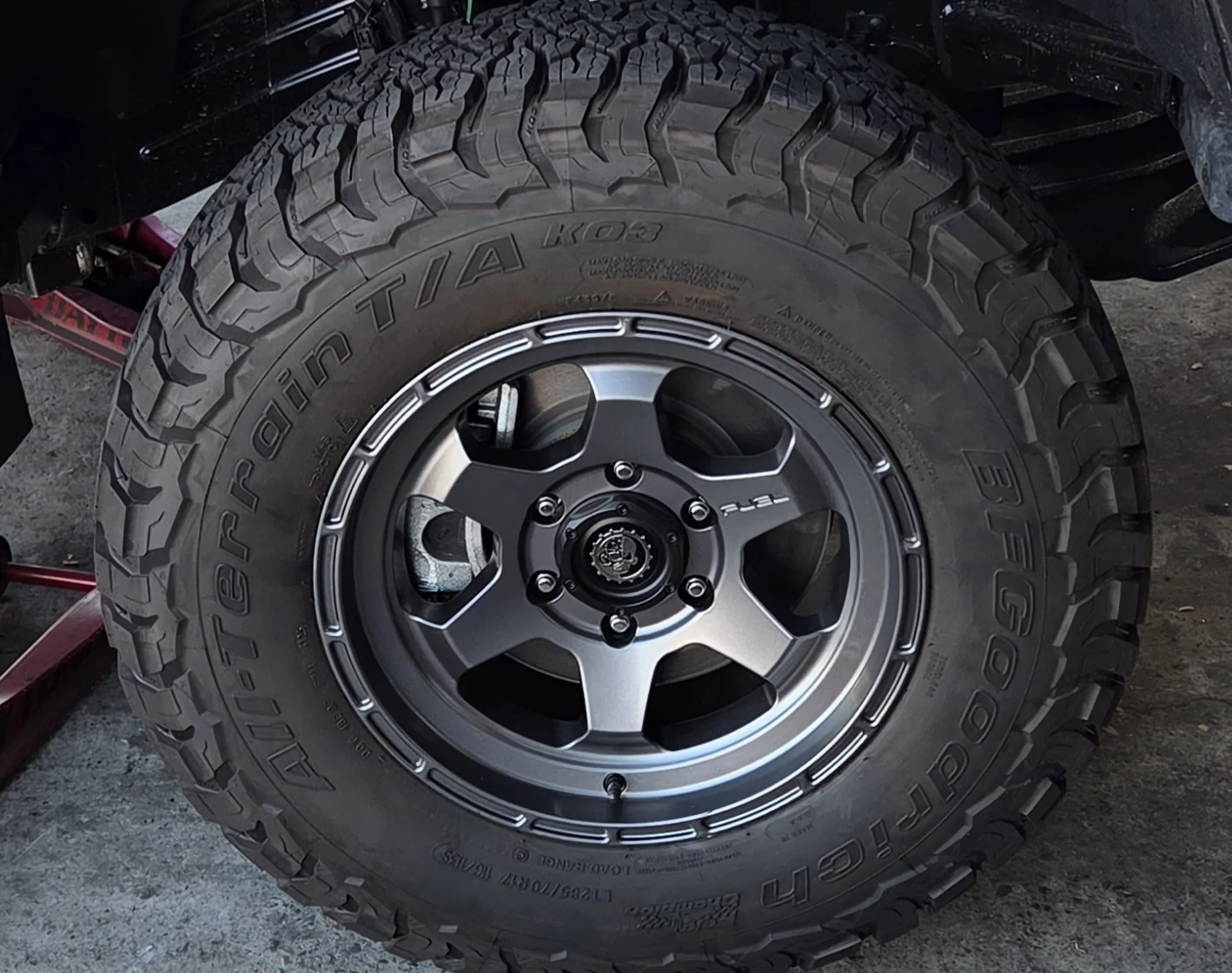 Ford Ranger RC MUSTANG Azure Gray Raptor Build 20260424_163600