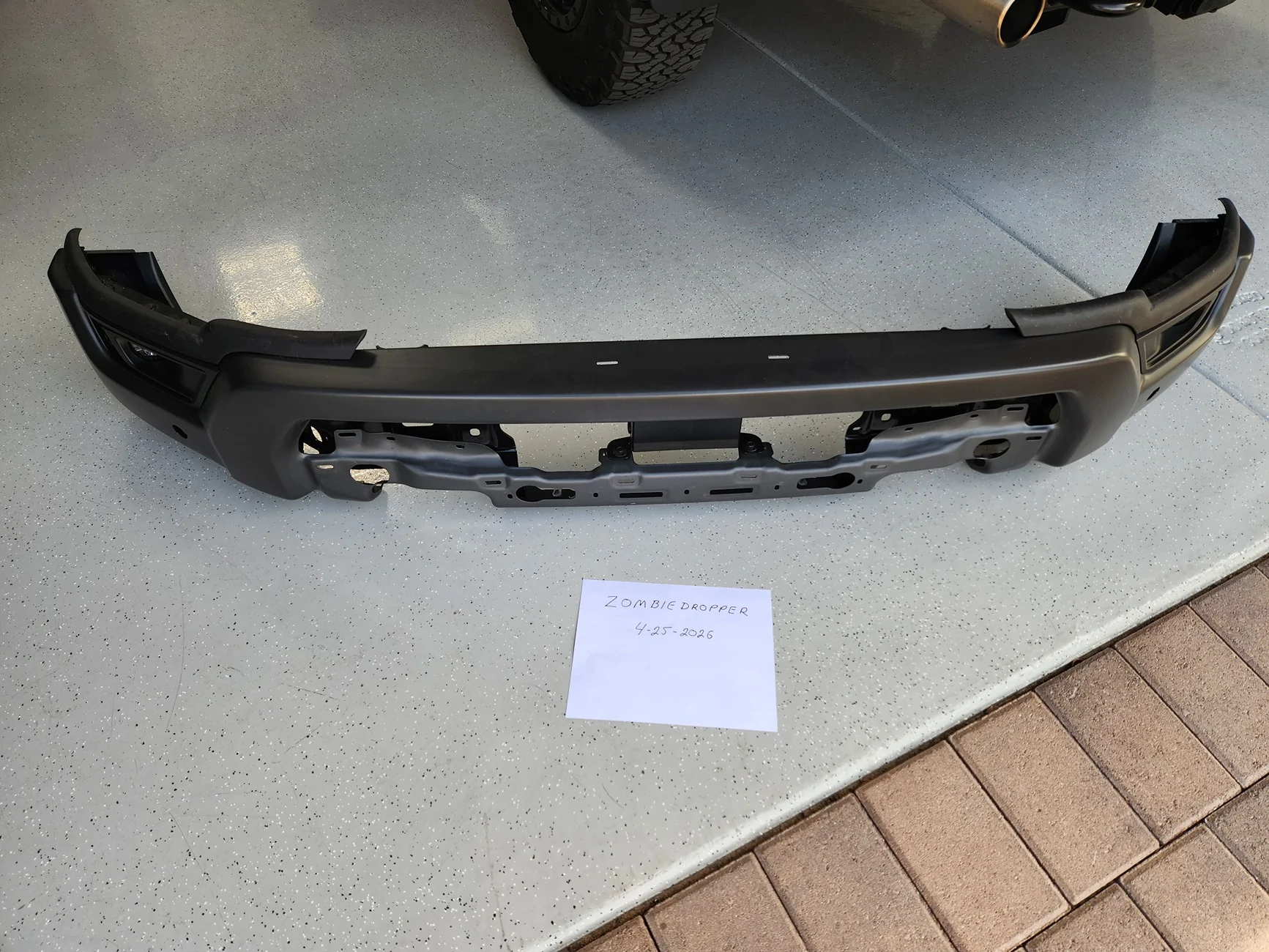 Ford Ranger Perfect Condition 2025 Ranger Raptor Front OEM Bumper $300 20260425_073036