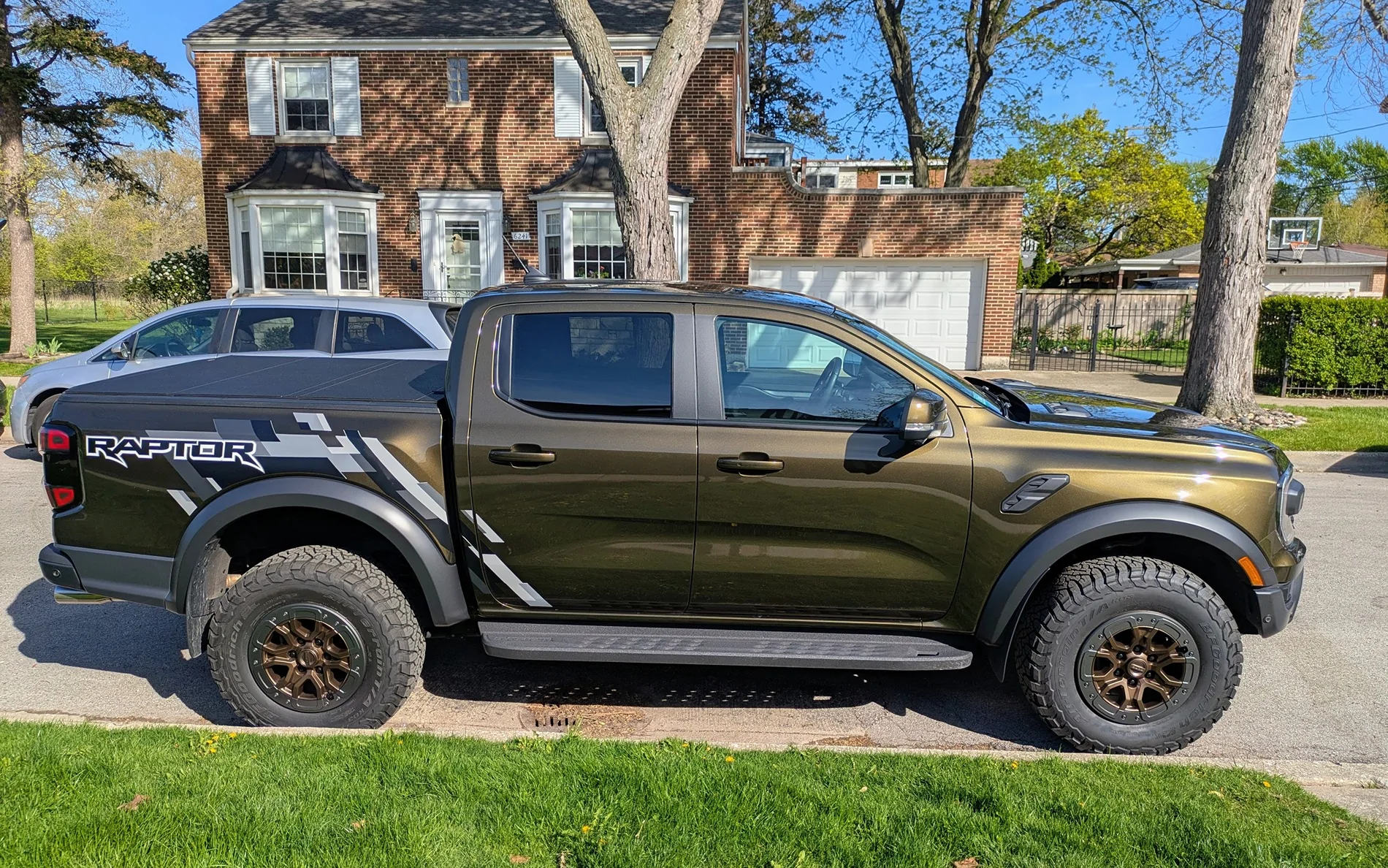 Ford Ranger **PRICE DROP** Ranger Raptor 17” x 8.5” Beadlock Capable Wheelset w/ KO3 Tires – includes OEM TPMS Sensors and Spare Wheel and Tire - Chicago 2