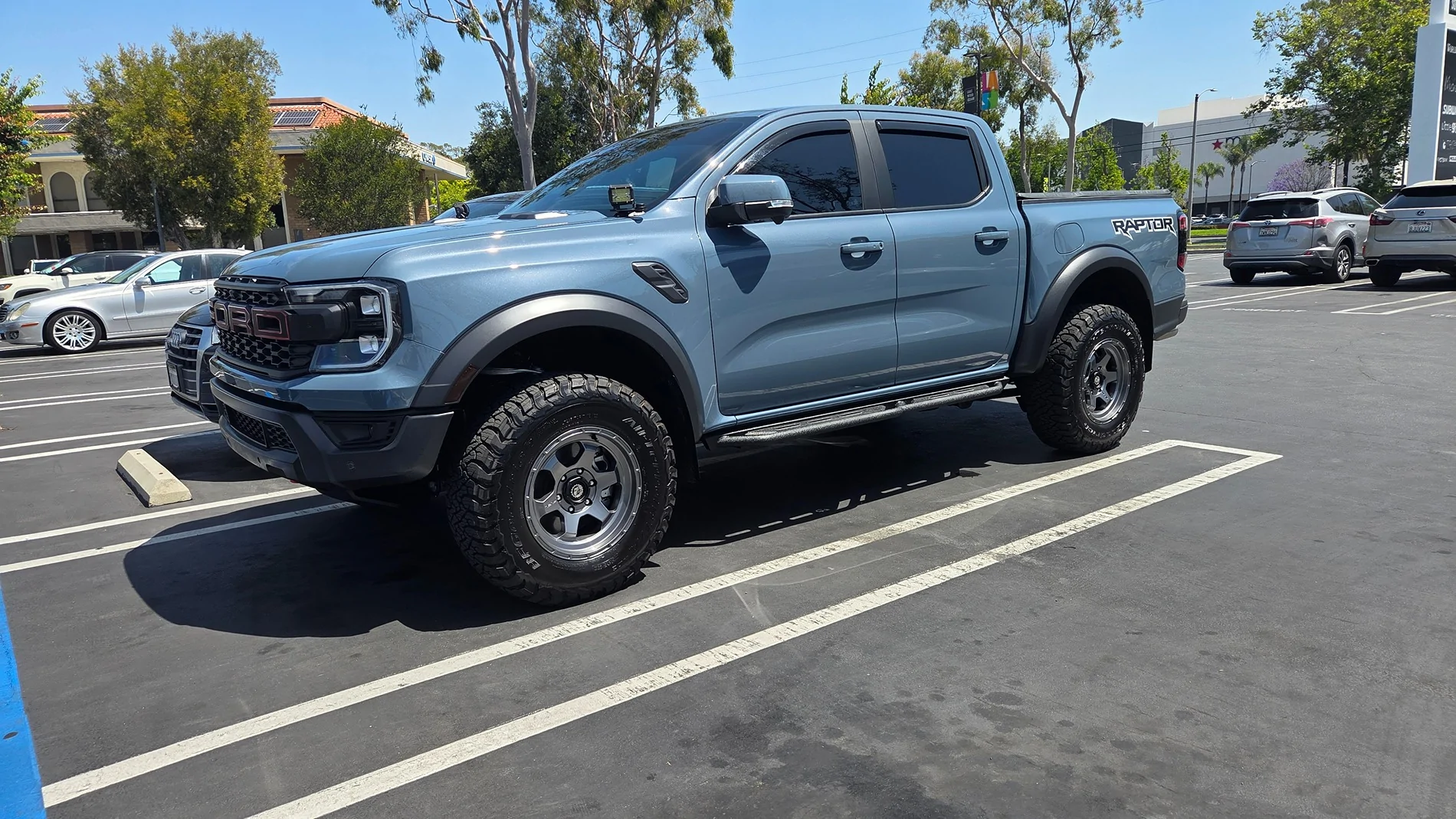Ford Ranger RC MUSTANG Azure Gray Raptor Build 20260428_113332