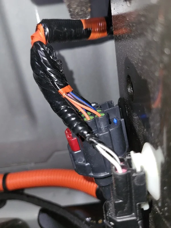 Ford Ranger 2025 Ranger - Bed 12 Volt Outlet - Final Update 20260503_115146