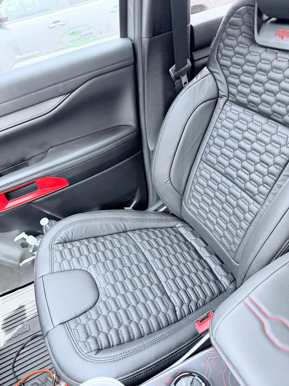 Ford Ranger Seats upgraded with Katzin leather with Degreez IMG_3362