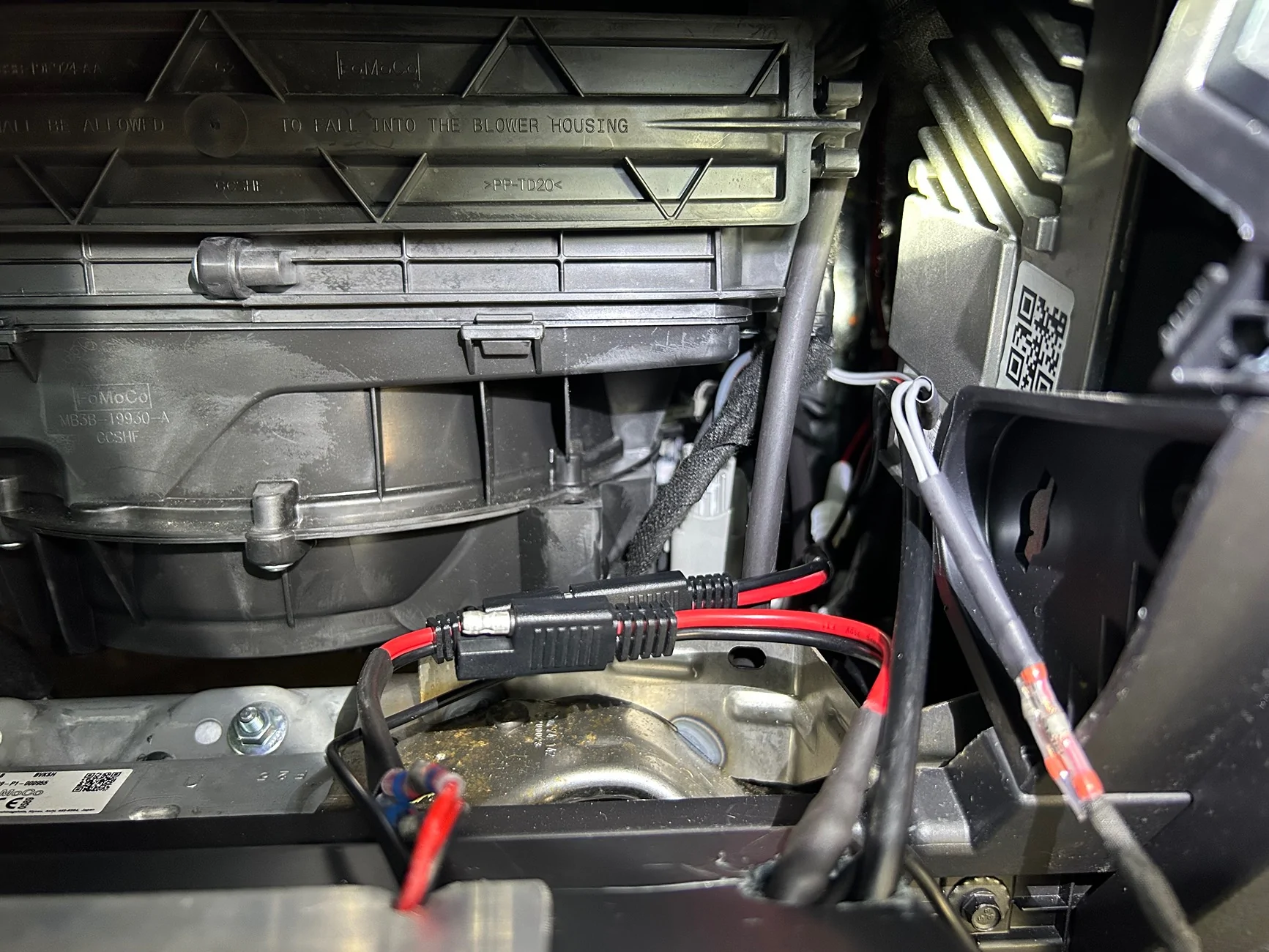 Ford Ranger Hello and need assistance installing GMRS IMG_0075