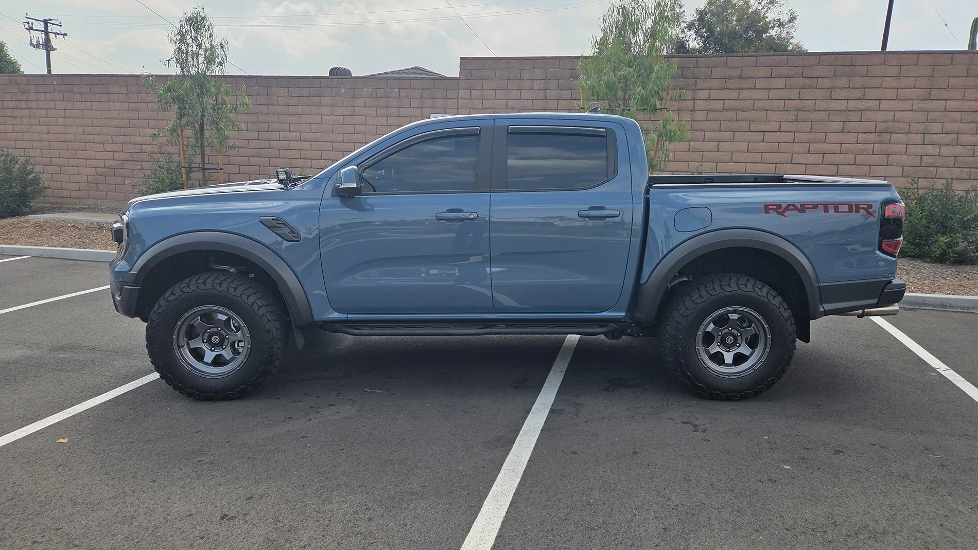 Ford Ranger RC MUSTANG Azure Gray Raptor Build 20260517_155723