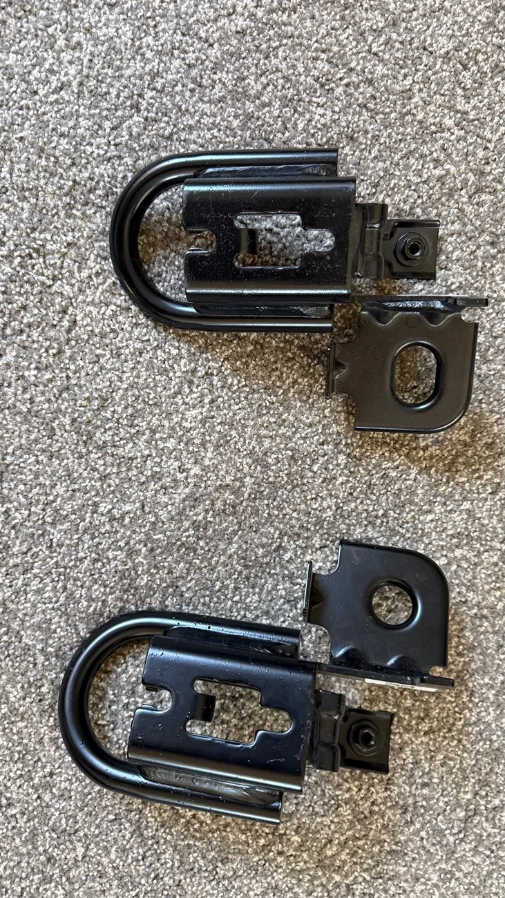 Ford Ranger Front tow hooks fx4 IMG_2465