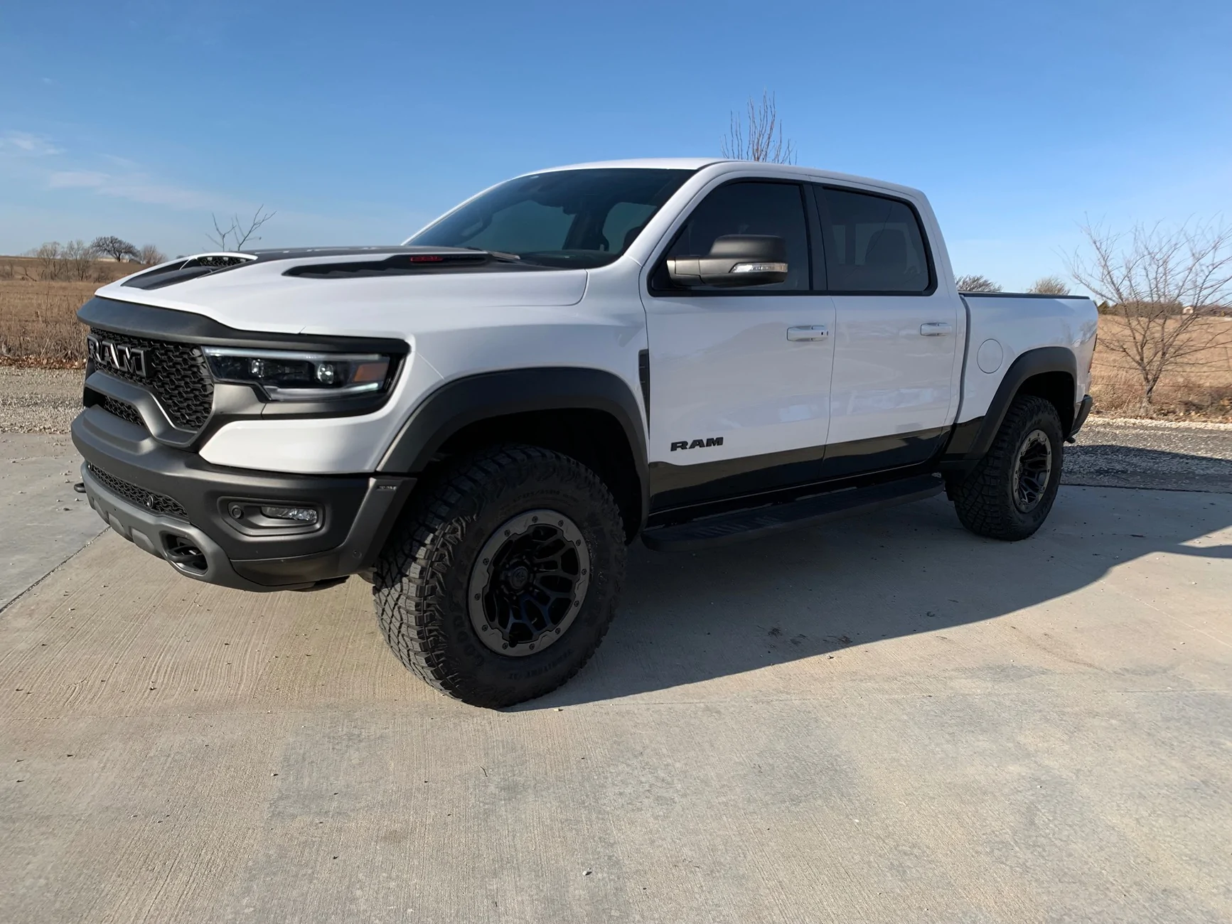 Ford Ranger New Ram Rumble bee 345 / 392 / Hellcat debuted today. IMG_2597