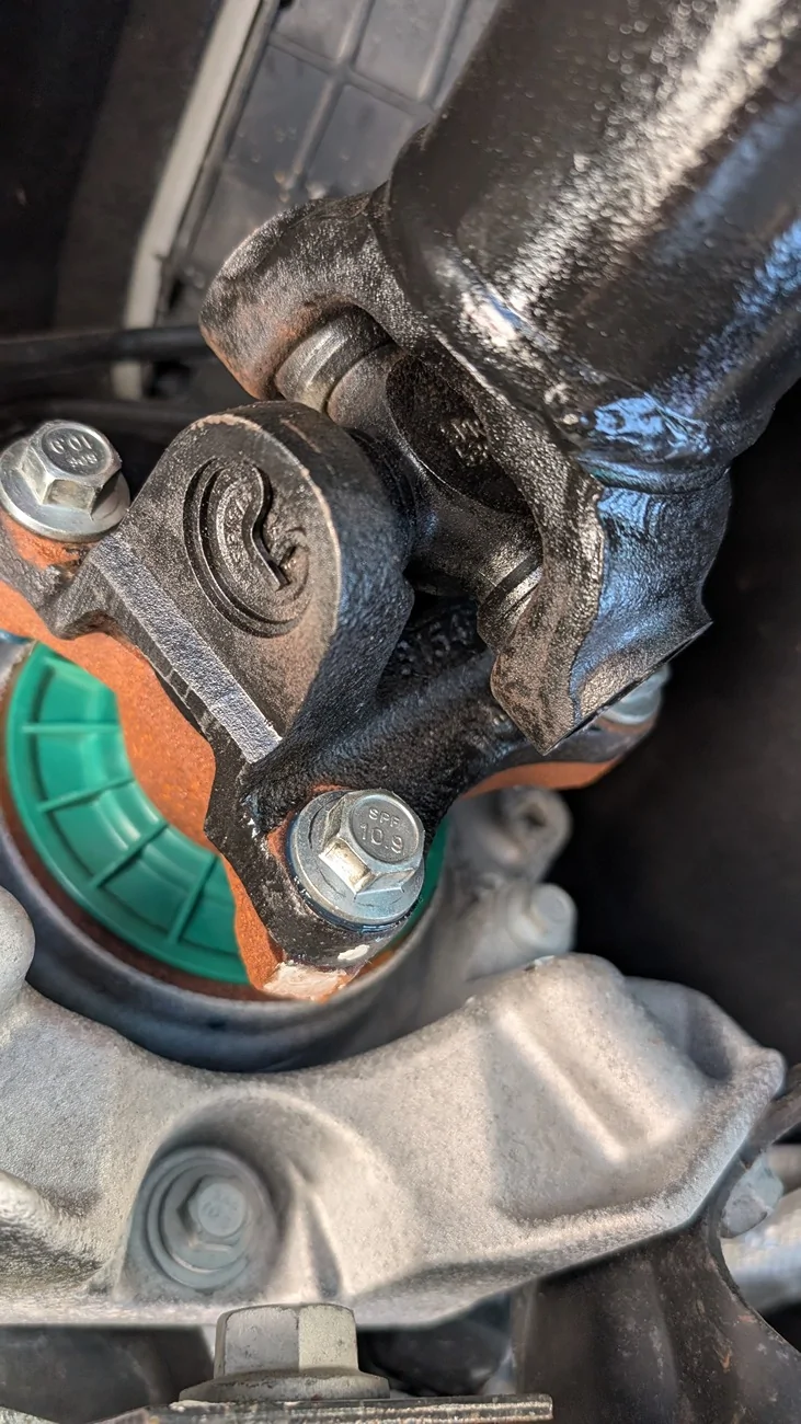 Ford Ranger JXB PERFORMANCE center support carrier and bearing installed on 24 Ranger XT 2wd PXL_20260524_170726444.MP