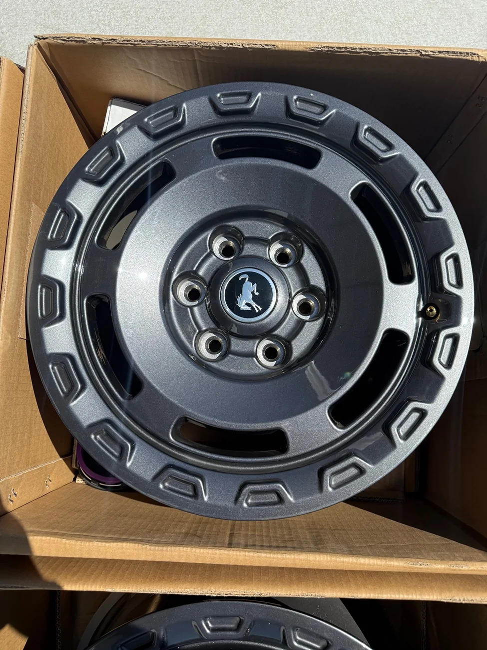 Ford Ranger (5)Like New 2021-2026 Ford Bronco Sasquatch / Everglades Wheels. IMG_5806