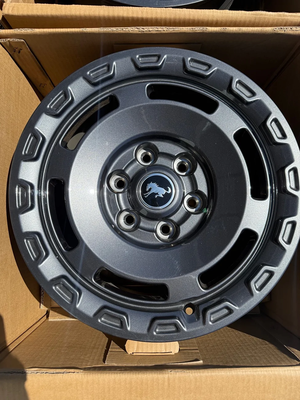 Ford Ranger (5)Like New 2021-2026 Ford Bronco Sasquatch / Everglades Wheels. IMG_5804