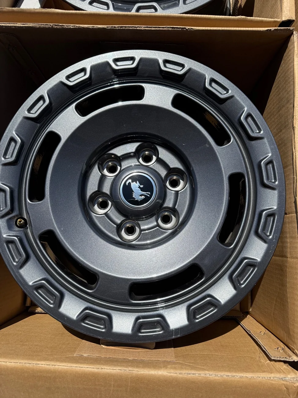 Ford Ranger (5)Like New 2021-2026 Ford Bronco Sasquatch / Everglades Wheels. IMG_5803