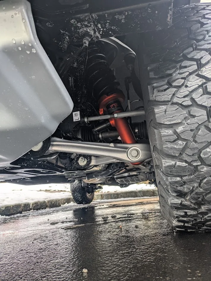 Ford Ranger Front Fox Shocks' springs are off-centered 1779798305055-v