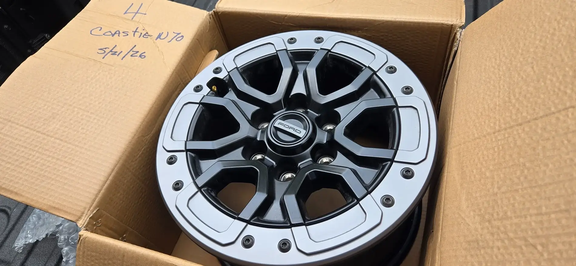 Ford Ranger 2025 4 Factory 17" Bead Lock Wheels $800 1779975677734-ur
