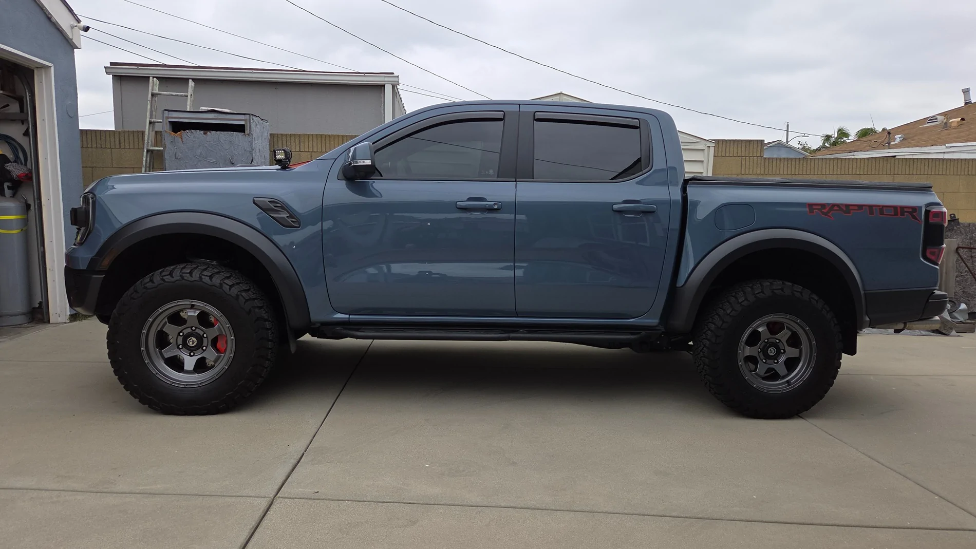 Ford Ranger RC MUSTANG Azure Gray Raptor Build 20260524_104224
