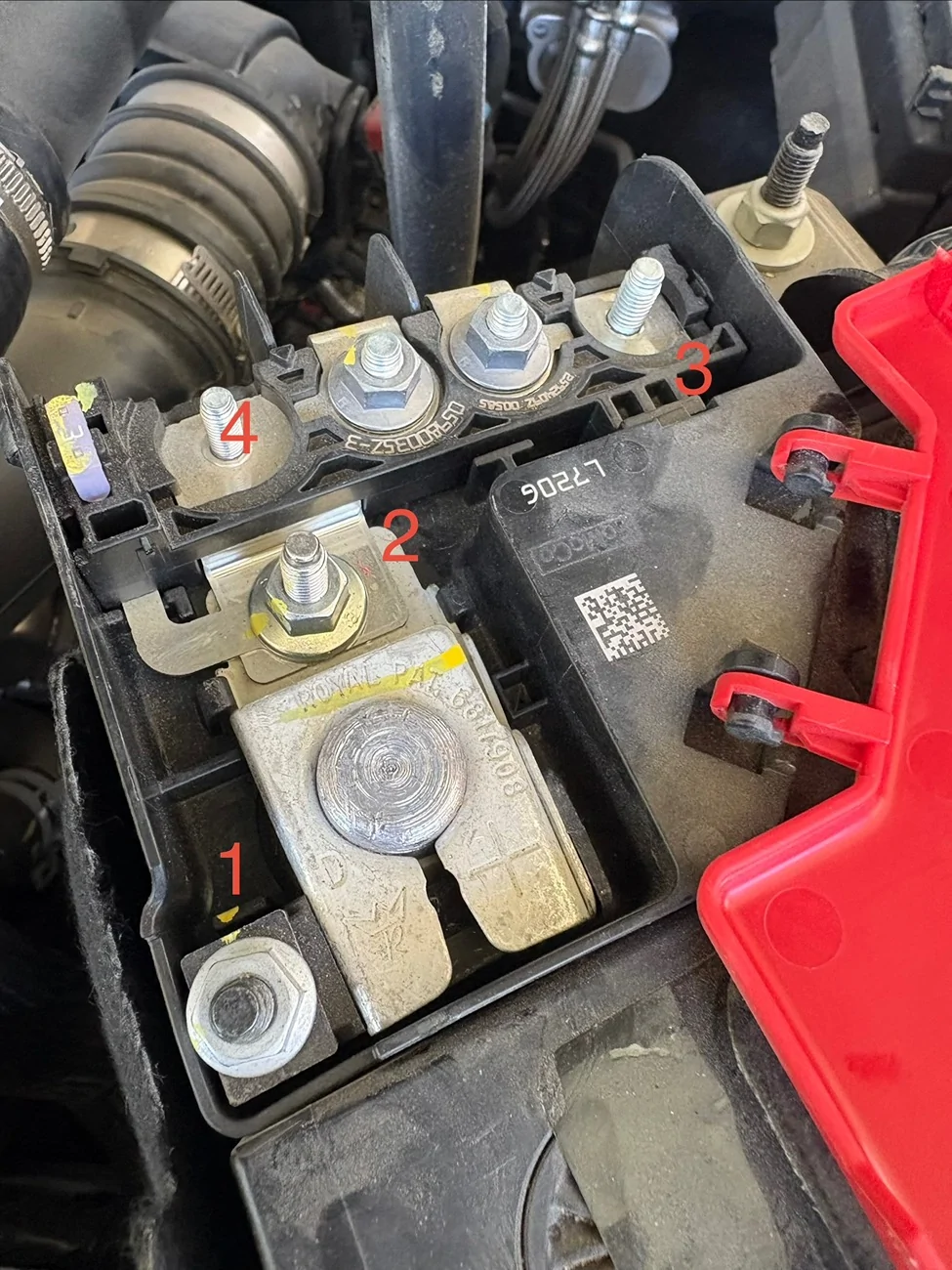 Ford Ranger 2024 Ranger Lariat 2.7 battery question IMG_0740