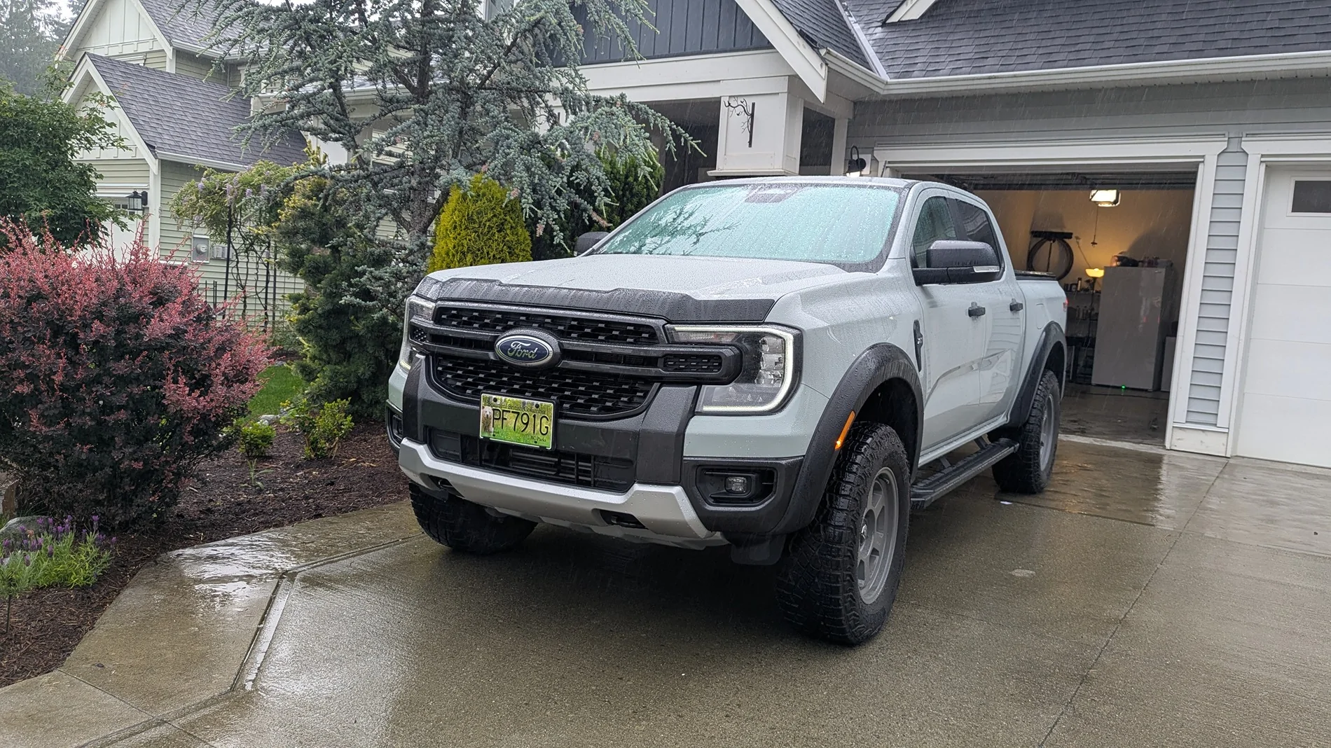 Ford Ranger Who runs Fender Flares, what wheels (non RR) 1000011975