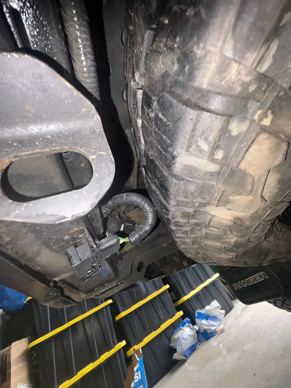 Ford Ranger 33" tire on spare wheel in factory location IMG_3976