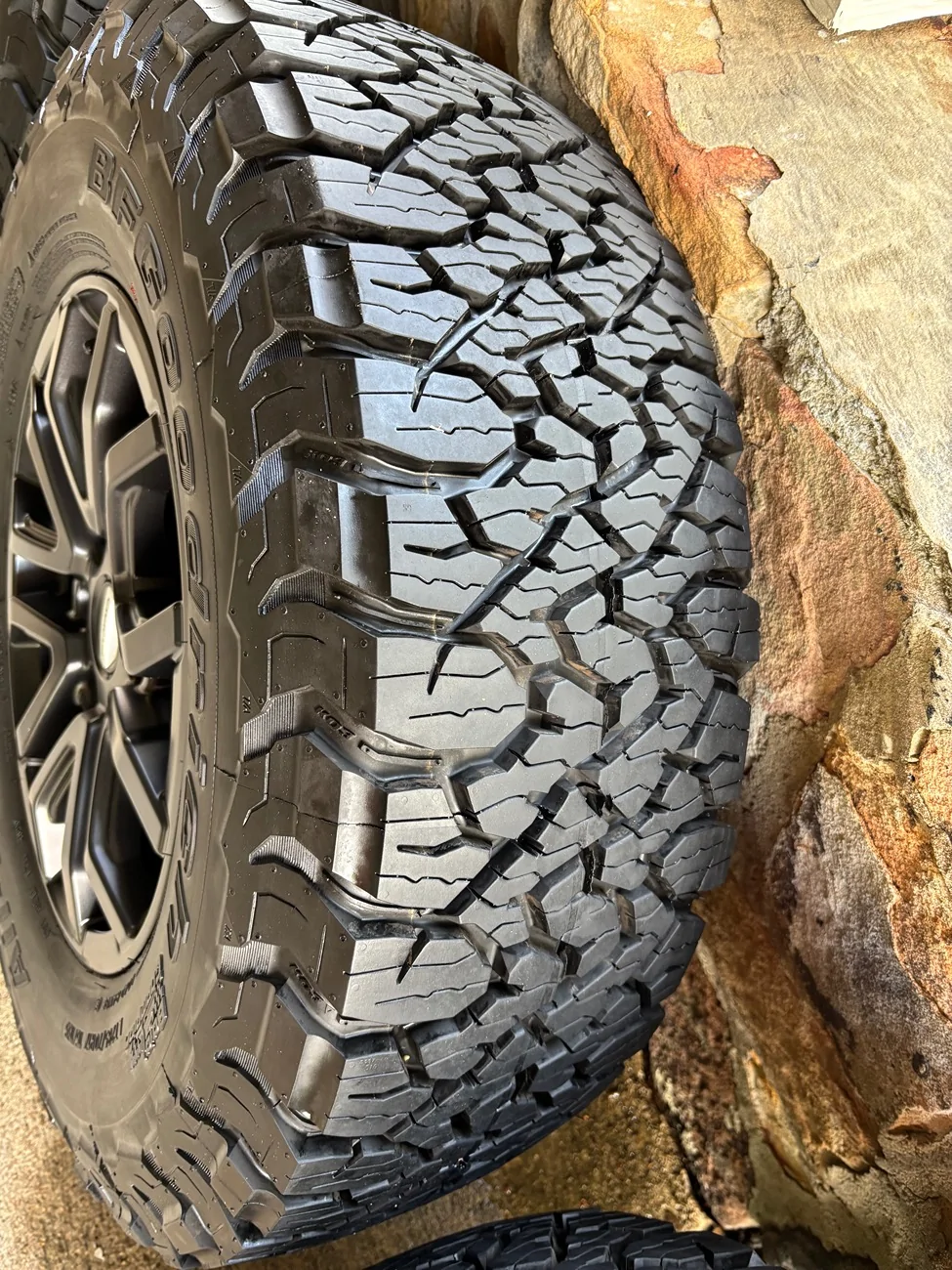 Ford Ranger 2026 Ranger Raptor wheels/tires IMG_3928