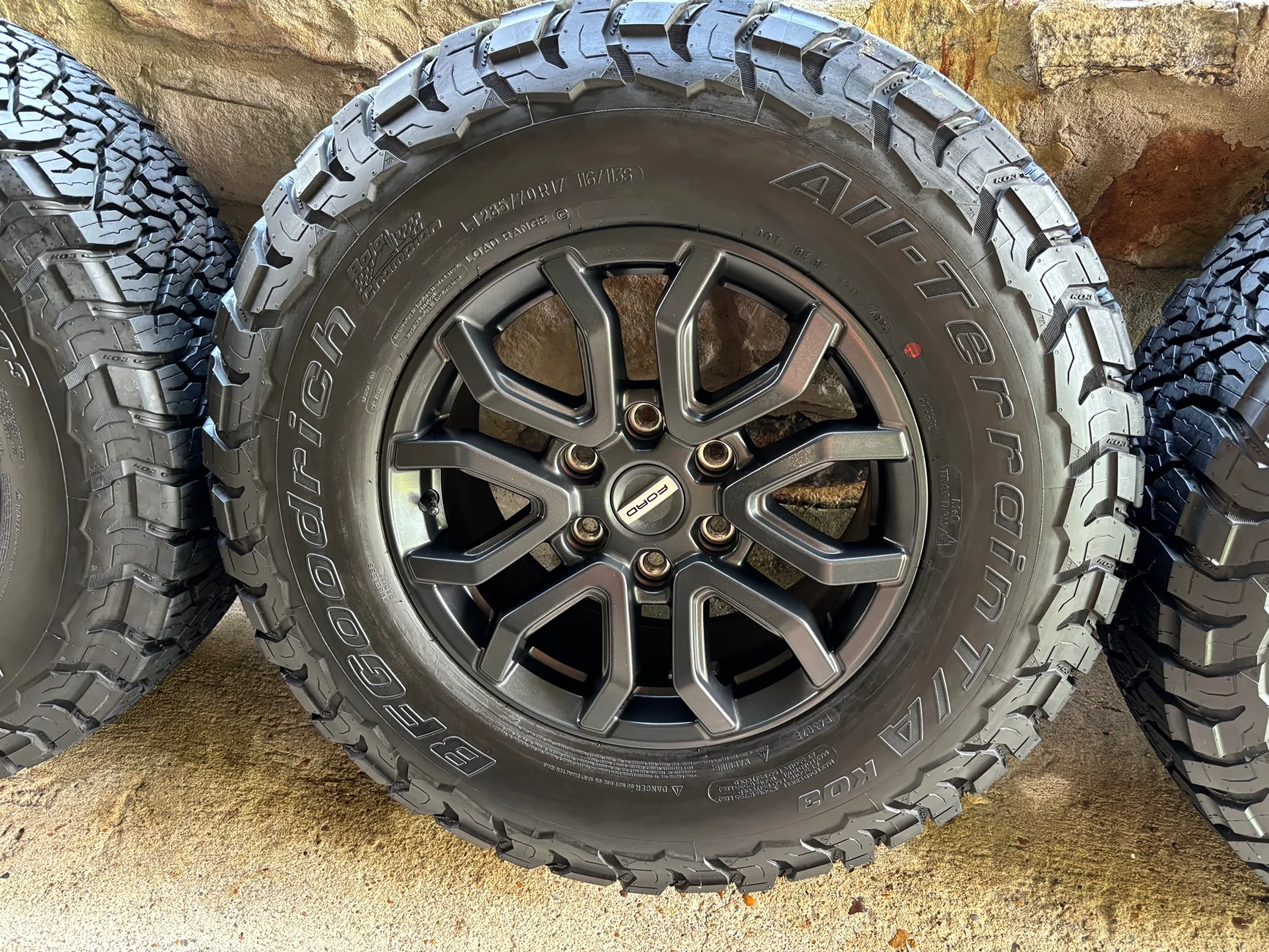 Ford Ranger 2026 Ranger Raptor wheels/tires IMG_3924