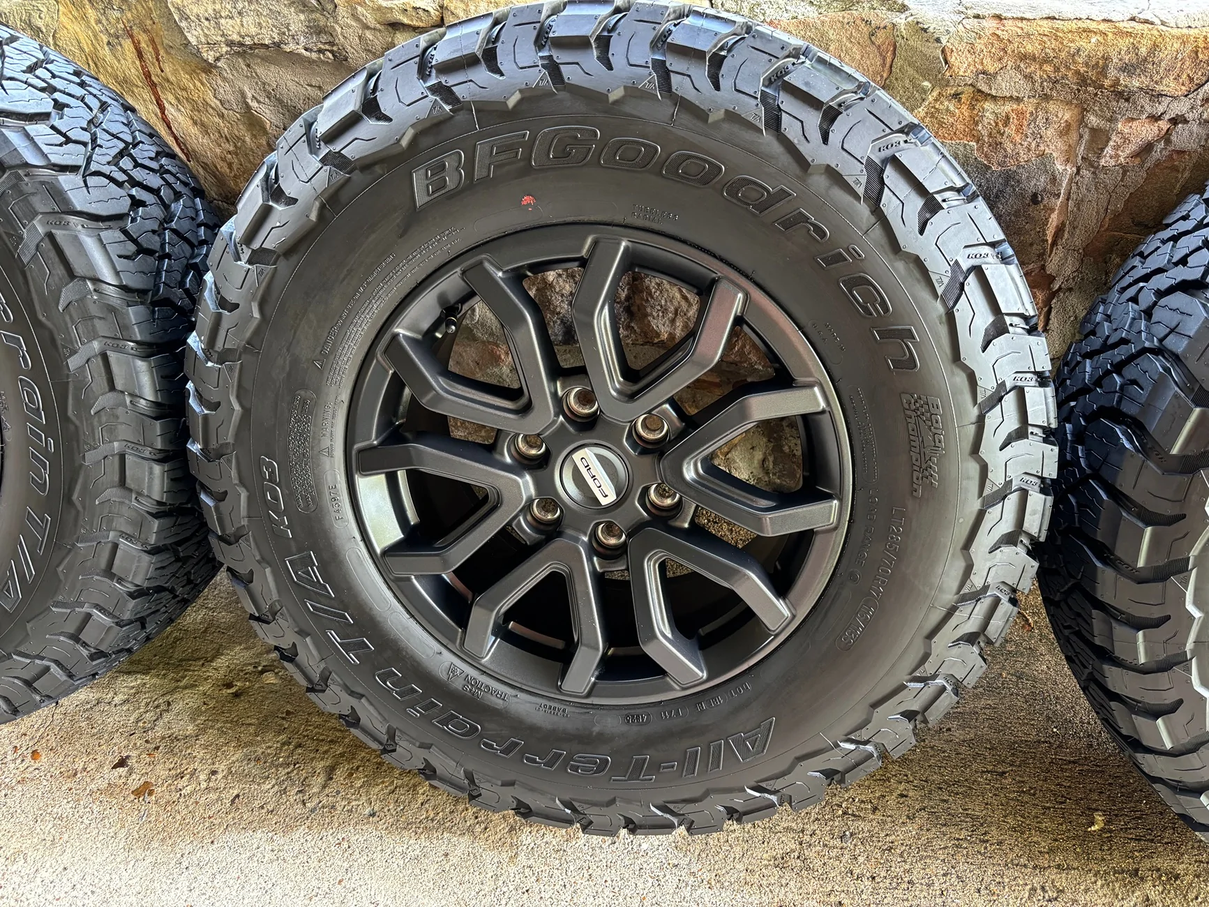 Ford Ranger 2026 Ranger Raptor wheels/tires IMG_3923