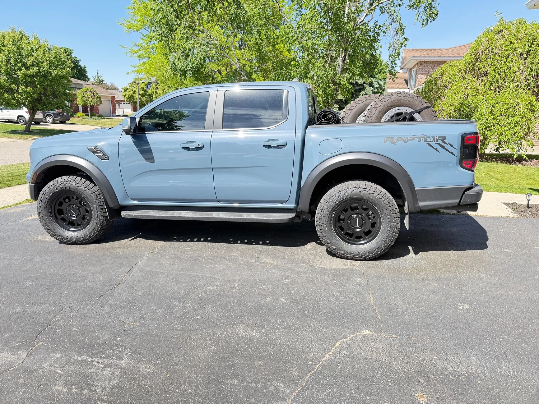Ford Ranger New shoes for the RR IMG_1679
