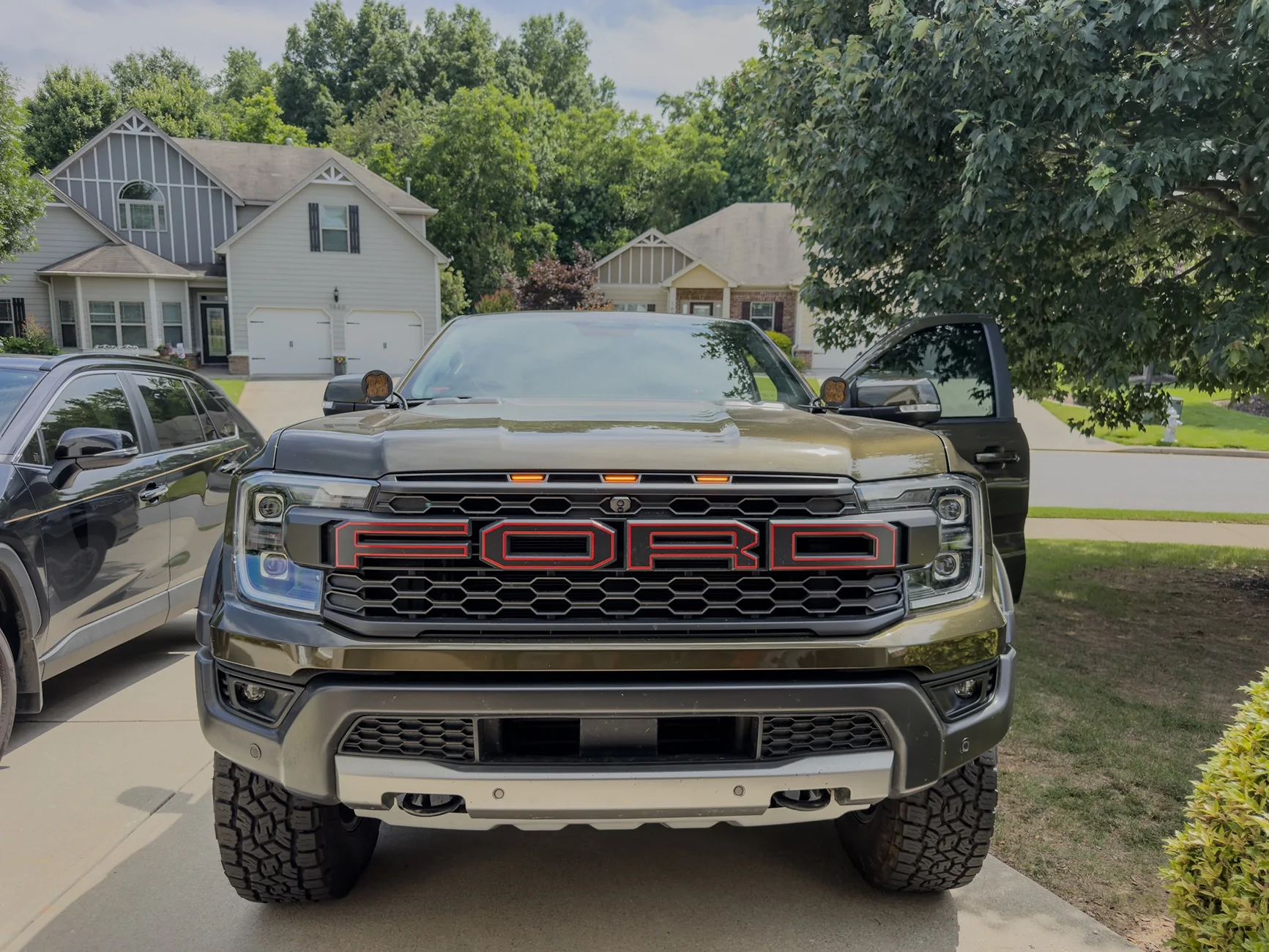 Ford Ranger Grille Marker Lights. Who has the best, fit and longevity IMG_4128