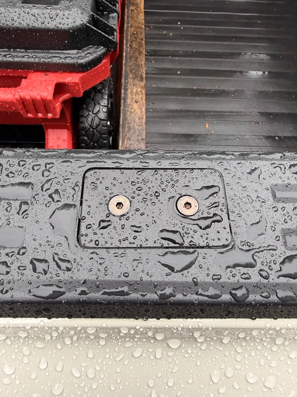 Ford Ranger Bed cap spacer shims - review & opinion IMG_0189